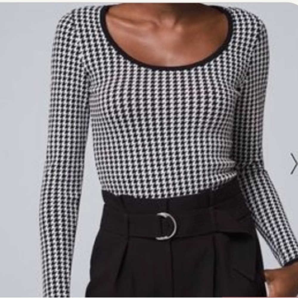 White House Black Market Black and White Houndstooth Long Sleeve Sweater
